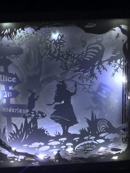Fan inspired light box for Wonderland g