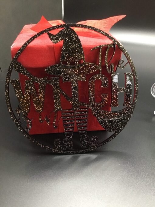 Enchanting Witch Glittered décor - Image 11