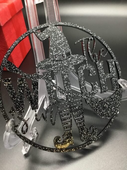 Enchanting Witch Glittered décor - Image 6